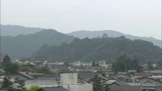 亀山に建つ大野城