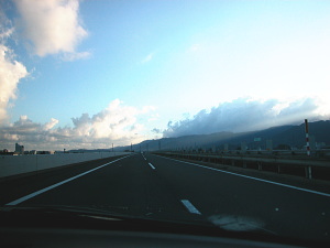 早朝の北陸道、な～も走っていない