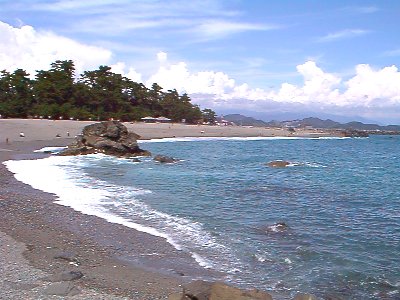 砂浜は昔と比べると狭くなりましたね~