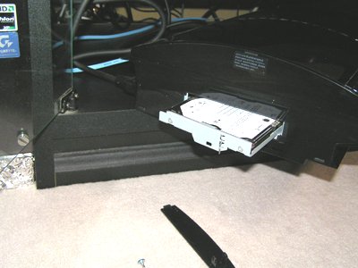 ＰＳ３の底面パネルを外して内蔵ＨＤＤを抜き出して～