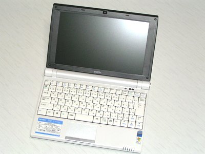 液晶はノングレアです