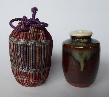 瀬戸釉肩衝茶入