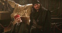 お前らのおかげで、我々の使命は地にまみれた